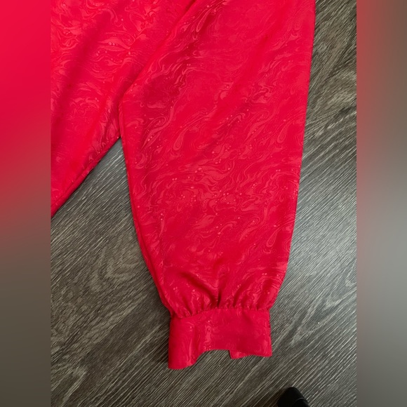 Jai Dalis Red Patterned Women’s Button Down - Picture 3 of 7